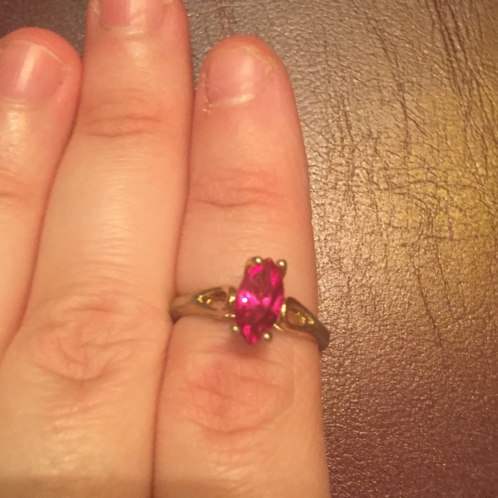 Cute ring!🌸